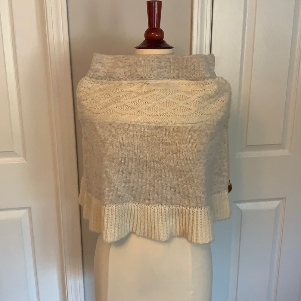 Warm caplet/skirt for winter